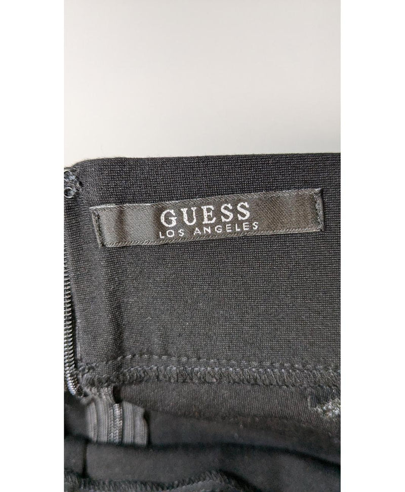 Expérience d'achat simple et satisfaisante pour cette fripe 579320 de qualité, offert par Once Again.