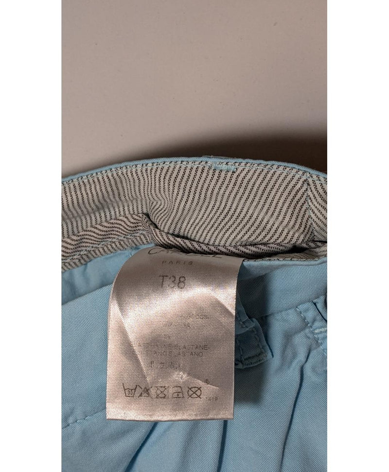 579740 Once Again, la référence de la friperie en ligne pour des achats de vêtements d'occasion sans souci et en état parfait.