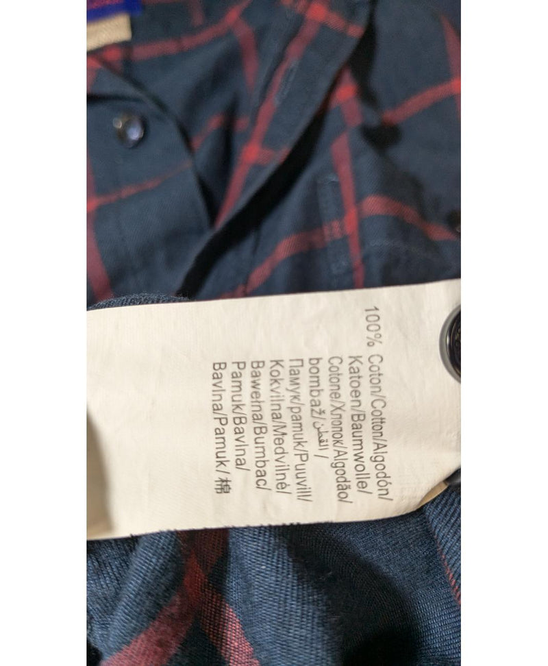 La garantie Once Again : 579822 vêtements d'occasion de marque en état irréprochable.