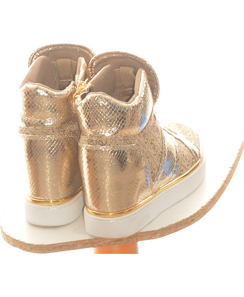 Chaussures occasion GUESS 35 Beige V tement tr s bon tat Once